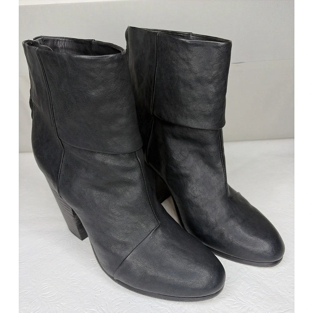 Rag & Bone Newbury Rear Zip Block Heel Ankle Boots Size 39.5 Almond Toe